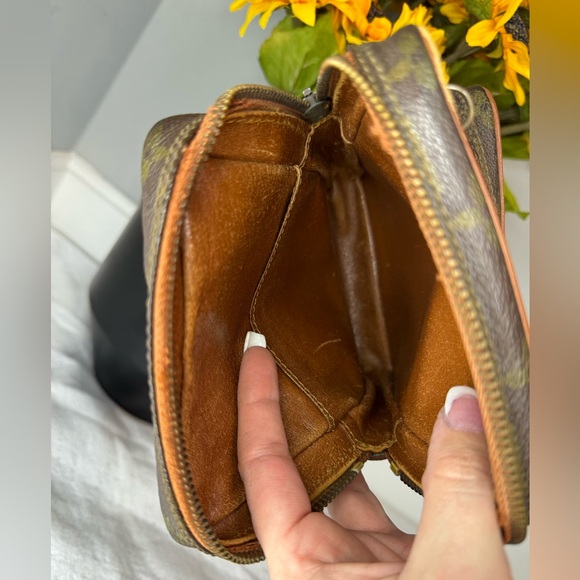 Louis Vuitton Mini Amazon Monogram Bag - Picture 9 of 14